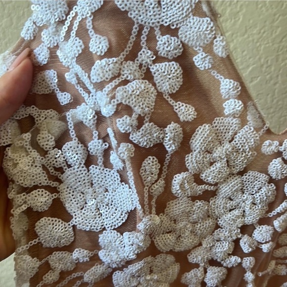 Elegant and glamorous White Midi Dress - Picture 8 of 15